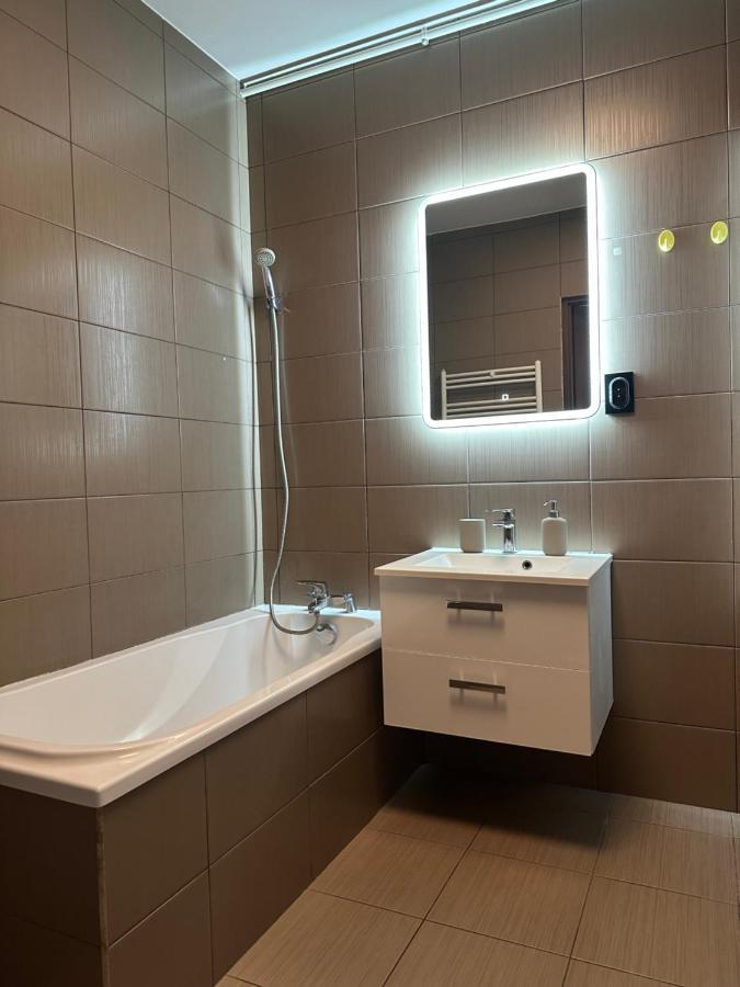 Apartment Sdh 3 Comfortable Near Warsaw Radzymin